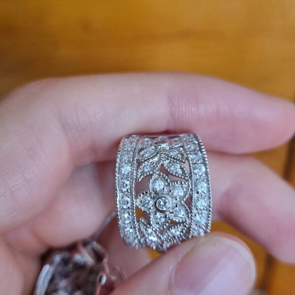 Earrings - Picture 3 of 3